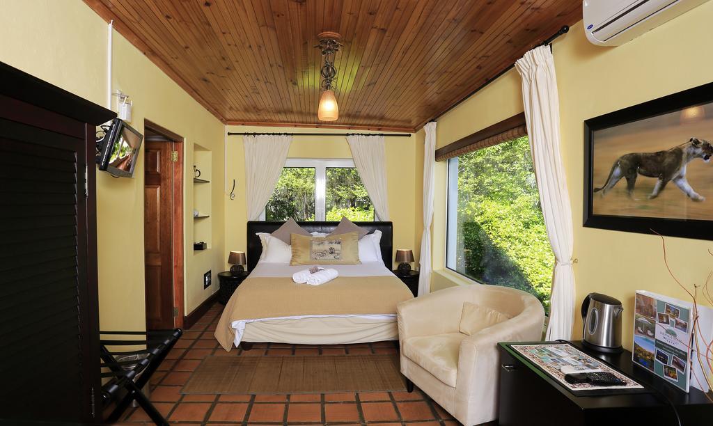 סטלנבוש Orange-Ville Lodge & Guesthouse מראה חיצוני תמונה